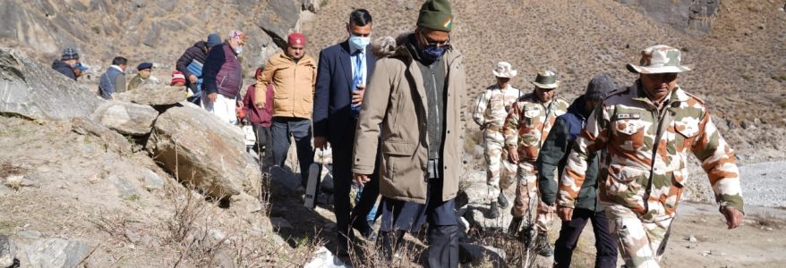 उत्तराखंड आपदा Latest : 197 लापता, 32 शव बरामद, मुख्यमंत्री ने किया रैणी गांव का दौरा उत्तराखंड आपदा Latest : 197 लापता, 32 शव बरामद, मुख्यमंत्री ने किया रैणी गांव का दौरा