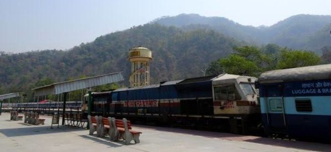 ऋषिकेश-कर्णप्रयाग रेल परियोजना में वर्ष 2021-22 के लिये 4200 करोड़ रूपए, चारों धाम को रेलवे से जोड़ने पर भी हो रहा काम ऋषिकेश-कर्णप्रयाग रेल परियोजना में वर्ष 2021-22 के लिये 4200 करोड़ रूपए, चारों धाम को रेलवे से जोड़ने पर भी हो रहा काम