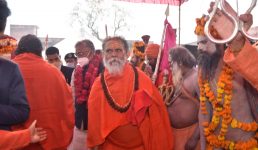 Haridwar Kumbh 2021 मुख्यमंत्री ने लिया मेला क्षेत्र का जायजा, अखाड़ों की पेशवाई में हुए शामिल