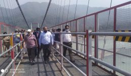 Haridwar Kumbh 2021 मुख्य सचिव ने स्वर्गाश्रम,  ऋषिकेश और लक्ष्मणझूला का दौरा किया, सूचना सचिव ने मीडिया सेंटर का निरीक्षण किया
