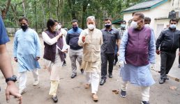 देहरादून : ﻿मुख्यमंत्री ने किया छावनी परिषद अस्पताल का निरीक्षण, कोविड के लिए 130 बेड की व्यवस्था करने के दिए निर्देश