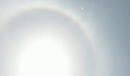 चमत्कार : शाही स्नान पर हर की पैड़ी के ऊपर सूर्य के चारों ओर बनी कुम्भ की आकृति, कौतूहल, पूरी खबर पढ़ें