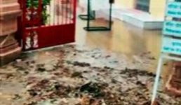 Uttarakhand कैंची नीब करौरी मंदिर परिसर में बादल फटने से काफी नुकसान, भवाली-अल्मोड़ा राजमार्ग कई जगह बंद