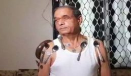 Video वैक्सीन की डोज लेने के बाद शरीर बना चुंबक, डॉक्टर परेशान, हर कोई है हैरान
