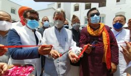 Uttarakhand रुद्रपुर पहुंचे मुख्यमंत्री तीरथ सिंह, कोविड और आगामी मानसून को लेकर अधिकारियों को निर्देश दिए
