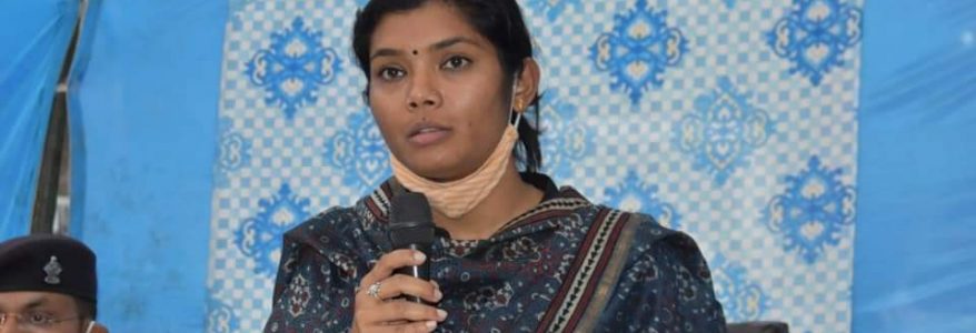 नैनीताल : SSP प्रीती प्रियदर्शिनी ने कर दिये 102 सिपाहियों के ट्रांसफर, लिस्ट देखें नैनीताल : SSP प्रीती प्रियदर्शिनी ने कर दिये 102 सिपाहियों के ट्रांसफर, लिस्ट देखें
