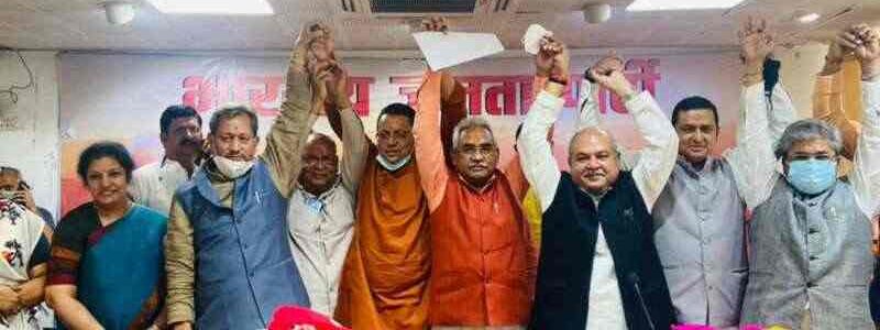 दिल्ली में उत्तराखंड बीजेपी की बड़ी बैठक, 2022 चुनाव पर मुख्यमंत्री और आलाकमान की उपस्थिति में चर्चा दिल्ली में उत्तराखंड बीजेपी की बड़ी बैठक, 2022 चुनाव पर मुख्यमंत्री और आलाकमान की उपस्थिति में चर्चा