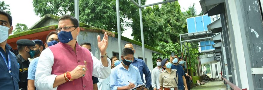 Uttarakhand मुख्यमंत्री ने मारा छापा, निर्माण कार्य में मिली कई कमियां, डीएम को दिये जांच के निर्देश