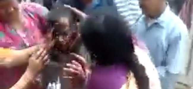 Uttarakhand बैंक कैशियर के महिलाओं ने पोती कालिख, कैशियर की हरकत से गांव वालों में भारी गुस्सा