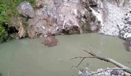 पिथौरागढ़ : नदी का प्रवाह रुकने से बनी 300 मीटर लंबी झील, कई गांवों में आपदा का खतरा