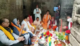 Uttarakhand परिवार सहित जागेश्वर मंदिर पहुंचे जे पी नड्डा, यहां जप और रुद्राभिषेक किया