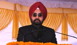 स्वतंत्रता दिवस 2021 : मुख्य सचिव ने सचिवालय में किया ध्वजारोहण, कही महत्वपूर्ण बातें