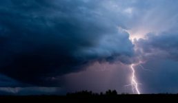 Uttarakhand : 4 जिलों में भारी बारिश की चेतावनी, मौसम का यलो अलर्ट जारी