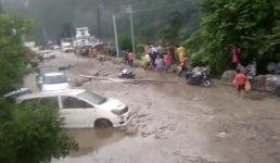 Uttarakhand चमोली में बादल फटा, भारी नुकसान की खबर, प्रशासन राहत और बचाव कार्य में जुटा