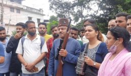 Uttarakhand आप सीएम उम्मीदवार कर्नल कोठियाल को सेक्यूरिटी गार्ड की नौकरी मिल गई, टिफिन लेकर पहुंचे…..