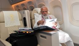 अभेद्य किला, एयर इंडिया वन, अमेरिका पहुंचे पीएम मोदी जिस जहाज से यात्रा कर रहे हैं