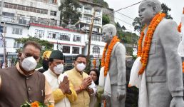 Uttarakhand सीएम धामी ने मसूरी में शहीद राज्य आंदोलनकारियों को श्रद्धांजलि दी, कहा आंदोलनकारियों के सपनों को पूरा करने के लिए राज्य सरकार संकल्पबद्ध
