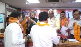 उत्तराखंड में आप को बड़ा झटका, 29 पदाधिकारियों समेत 75 कार्यकर्ता बीजेपी में शामिल