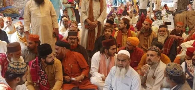 Uttarakhand कलियर में सूफी-संतों का प्रशासन के खिलाफ धरना, लंगर चालू करने की मांग की Uttarakhand कलियर में सूफी-संतों का प्रशासन के खिलाफ धरना, लंगर चालू करने की मांग की