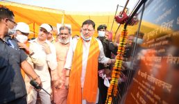 Haridwar : लक्सर में सीएम धामी ने 4922.82 लाख रूपये की योजनाओं का लोकार्पण और शिलान्यास किया, की बड़ी घोषणाएं