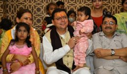 Uttarakhand ﻿मुख्यमंत्री धामी ने कोरोना काल में बंद मुख्यमंत्री आँचल अमृत योजना का  किया पुनः शुभारंभ, की कई महत्वपूर्ण घोषणाएं