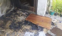 नैनीताल स्थित कांग्रेस नेता सलमान खुर्शीद के आवास में तोड़फोड़ और आगजनी, हिंदूवादी संगठन पर आरोप