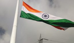 Video पिथौरागढ़ में 100 फीट ऊंचा तिरंगा, सीएम धामी ने फहराया, कहां देखिए