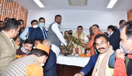 Uttarakhand गन्ने का मूल्य बढ़ाने पर किसानों ने मुख्यमंत्री का आभार जताया, सीएम बोले लाखों किसानों को होगा फायदा