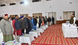 Uttarakhand सीडीएस जनरल बिपिन रावत के निधन पर उत्तराखंड में तीन दिन का राजकीय शोक, मुख्यमंत्री सहित तमाम नेताओं ने दी श्रद्धांजलि