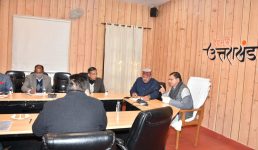 Uttarakhand मुख्यमंत्री ने दिये सैन्यधाम का निर्माण जल्द शुरू करने के आदेश, अधिकारियों के साथ महत्वपूर्ण बैठक की