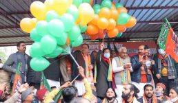 उत्तराखंड चुनाव : मुख्यमंत्री धामी ने बीजेपी प्रचार रथ किये रवाना, कहा 2025  तक पीएम मोदी के प्रेरणा के अनुरूप राज्य बनाएंगे