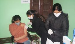 उत्तराखंड : सोमवार को कोरोना टीकाकरण महाअभियान, ये लोग ले सकेंगे बूस्टर और सामान्य डोज, स्कूलों में भी टीकाकरण