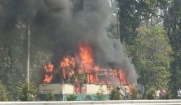 Uttarakhand : देहरादून से चली बस में लगी आग, 37 लोग सवार थे इसमें