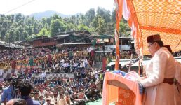 उत्तरकाशी के जखोल में बिशु मेले का शुभारंभ, सीएम ने पुरोला, मोरी और नौगांव के लिए की महत्वपूर्ण घोषणाएं