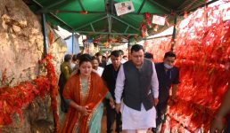 Uttarakhand पूर्णागिरि मंदिर में पेयजल के लिए 4 करोड़ रुपये स्वीकृत, चंपावत दौरे पर सीएम धामी ने की घोषणा, मंदिर में की पूजा