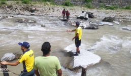Uttarakhand : मंदाकिनी नदी में फंसे दो युवक, एसडीआरएफ की तत्परता से बची जान, पढ़िए पूरी खबर