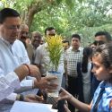 Uttarakhand : ﻿विश्व पर्यावरण दिवस पर मुख्यमंत्री ने किया वृक्षारोपण, कहा  प्रत्येक जनपद में 75 आर्द्रभूमियों की पहचान कर उनका जीर्णोद्धार करेंगे जिलाधिकारी
