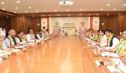 सीएम धामी ने पीएम मोदी की अध्यक्षता में आयोजित मुख्यमंत्री परिषद की बैठक में हिस्सा लिया, कहा “विकल्प रहित संकल्प” का मंत्र लेकर निरन्तर कार्य कर रही है सरकार
