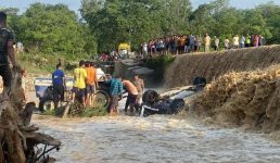 Uttarakhand : रामनगर में नदी में बही पर्यटकों की कार, 9 लोगों की मौत, एक लड़की जिंदा बरामद