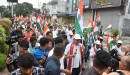 हर घर तिरंगा : देहरादून में निकली तिरंगा रैली, मुख्यमंत्री धामी ने भी लिया हिस्सा, प्रदेशवासियों से अपने घर में तिरंगा लगाने की अपील