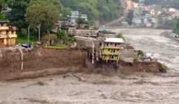 Uttarakhand : काली नदी में बाढ़ से धारचूला में भारत-नेपाल के गांवों में तबाही, एक मौत, कई घर बहे, बादल फटने से नदी हो गयी थी ब्लॉक