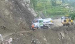 खुल गया टनकपुर-चंपावत-पिथौरागढ़ राजमार्ग, तीन दिन से भारी बारिश और भूस्खलन के कारण बंद था