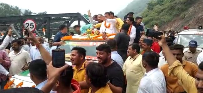 उत्तराखंड में हल्द्वानी से कुमाऊं जाने वालों को मिलेगी जाम से निजात, टू-लेन रानीबाग पुल का हुआ उद्घाटन, 10 हजार से ज्यादा वाहन एक दिन में गुजरेंगे उत्तराखंड में हल्द्वानी से कुमाऊं जाने वालों को मिलेगी जाम से निजात, टू-लेन रानीबाग पुल का हुआ उद्घाटन, 10 हजार से ज्यादा वाहन एक दिन में गुजरेंगे