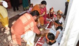 तस्वीरें : सीएम धामी ने नवमी पर किया कन्या पूजन, प्रदेश एवं प्रदेशवासियों की सुख समृद्धि की कामना भी की Navratri 2022