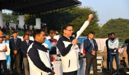 मुख्यमंत्री धामी ने ‘देहरादून मैराथन’ में भाग लिया, रन फाॅर यूनिटी और रन अगेन्स्ट ड्रग थीम पर उत्तराखण्ड पुलिस ने मैराथन का आयोजन किया
