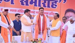 हरिद्वार जिला पंचायत अध्यक्ष, उपाध्यक्ष और सदस्यों ने सीएम की मौजूदगी में शपथ ली, मुख्यमंत्री ने 6 करोड़ लागत के प्लास्टिक वेस्ट रीसाइक्लिंग प्लांट का भी लोकार्पण किया