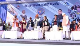 सीएम धामी का अल्मोड़ा दौरा, 298 करोड़ की 37 विभिन्न विकास योजनाओं का लोकार्पण एवं शिलान्यास किया, महिला एवं स्वयं सहायता समूहों से मुलाकात भी की