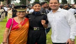 उत्तराखंड की महिका बिष्ट सेना में बनीं अधिकारी, मां को कैप पहनाकर खिंचवाया फोटो, इलाके में खुशी का माहौल