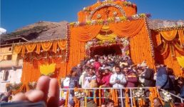 बद्रीनाथ धाम के कपाट बंद होने के साथ ही समाप्त हुई चारधाम यात्रा, 46 लाख तीर्थयात्री पहुंचे इस बार चारधाम यात्रा में