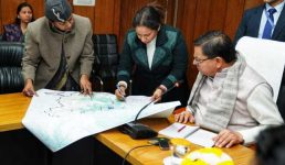 जोशीमठ संकट पर मुख्यमंत्री ने की उच्च स्तरीय बैठक, कहा डेंजर जोन का ट्रीटमेंट, सीवर तथा ड्रेनेज जैसे कार्य को जल्द से जल्द पूरा किया जाए, पुनर्वास की वैकल्पिक व्यवस्था सुनिश्चित करने के भी निर्देश
